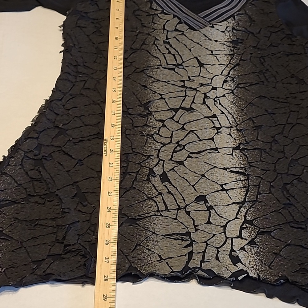 FRANK LYMAN DEDIGN Black and Gray Women's Top ABSTRACT CUT OUTS - Picture 8 of 8